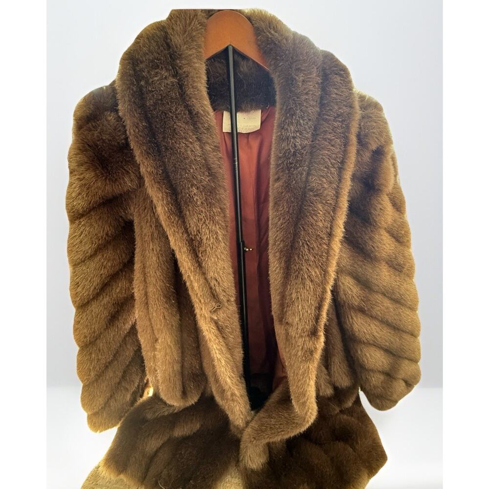 Authentic Vintage Mink Fur Coat – Rich Espresso Brown, Timeless Luxury, Size 8 - Picture 2 of 15